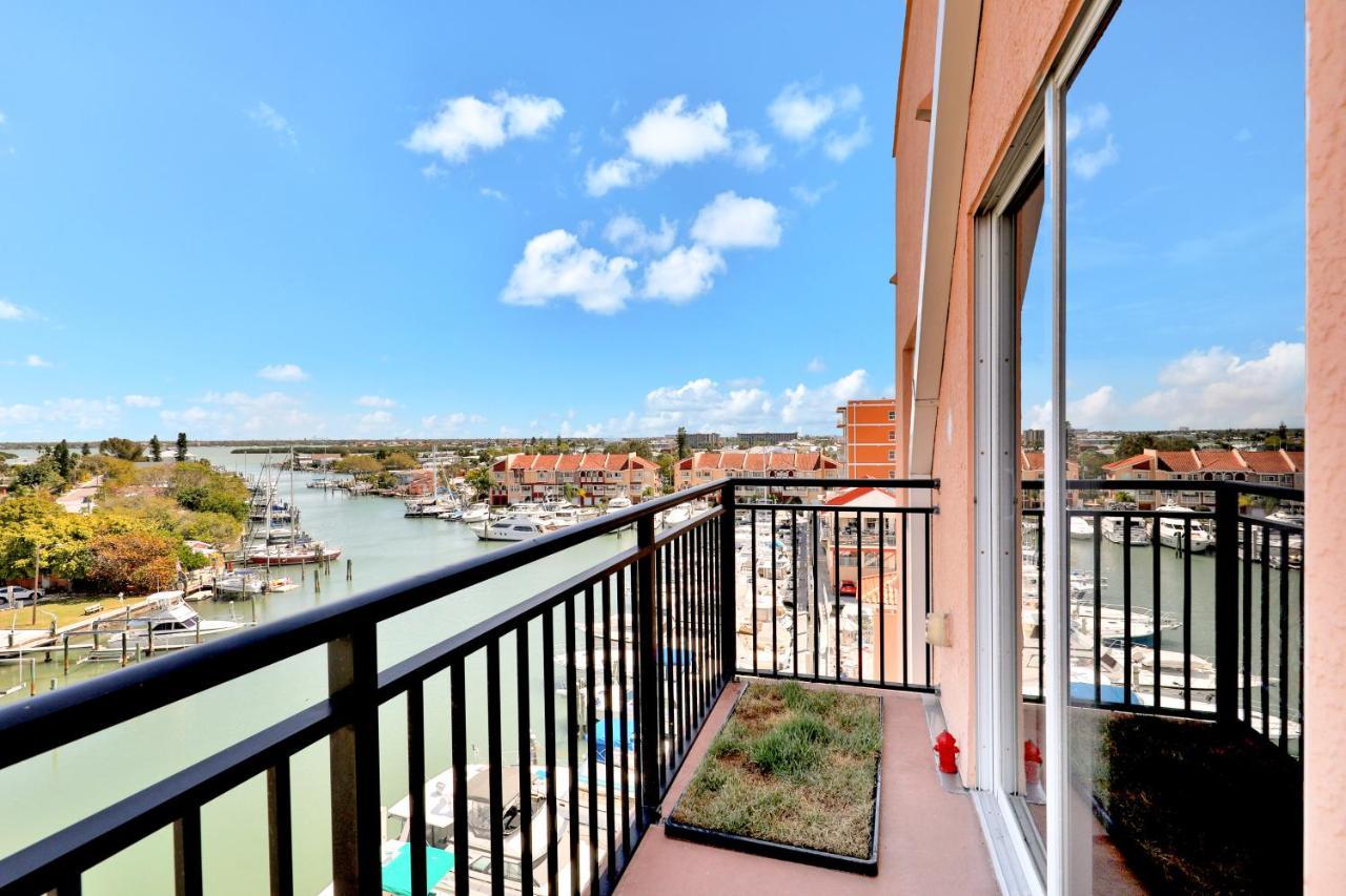 Apartamento Bay Front Oasis St. Pete Beach Exterior foto